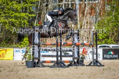 evakristin_230430_Dithmarsenpark_April2023_Prfg10_5891