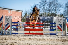 evakristin_230430_Dithmarsenpark_April2023_Prfg12_5947