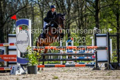 evakristin_230430_Dithmarsenpark_April2023_Prfg12_5973