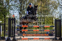 evakristin_230430_Dithmarsenpark_April2023_Prfg12_6009