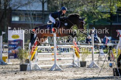 evakristin_230430_Dithmarsenpark_April2023_Prfg14_6040