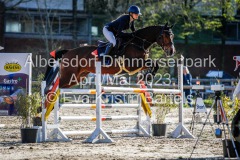 evakristin_230430_Dithmarsenpark_April2023_Prfg14_6052