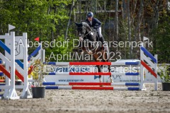 evakristin_230501_Dithmarsenpark_April2023_Prfg16_6397