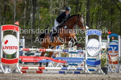 evakristin_230501_Dithmarsenpark_April2023_Prfg16_6400