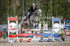 evakristin_230501_Dithmarsenpark_April2023_Prfg16_6433