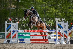 evakristin_230501_Dithmarsenpark_April2023_Prfg16_6441