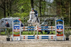 evakristin_230430_Dithmarsenpark_April2023_Prfg4_5306