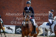 evakristin_230430_Dithmarsenpark_April2023_Prfg4_5452