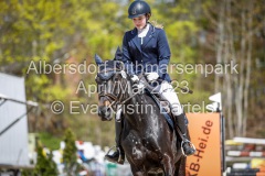 evakristin_230501_Dithmarsenpark_April2023_Prfg7_6639