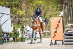 evakristin_230501_Dithmarsenpark_April2023_Prfg7_6645