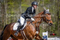 evakristin_230501_Dithmarsenpark_April2023_Prfg7_6665