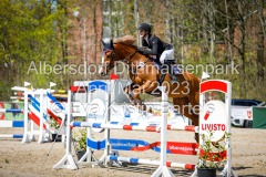 evakristin_230430_Dithmarsenpark_April2023_Prfg9_5591