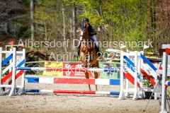 evakristin_230430_Dithmarsenpark_April2023_Prfg9_5592