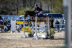 evakristin_230430_Dithmarsenpark_April2023_Prfg9_5691