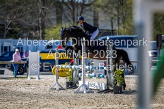 evakristin_230430_Dithmarsenpark_April2023_Prfg9_5742