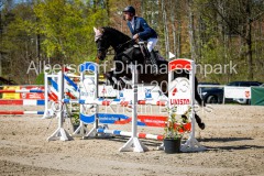 evakristin_230430_Dithmarsenpark_April2023_Prfg9_5747