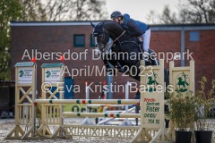 evakristin_230501_Dithmarsenpark_April2023_Prfg15_6224