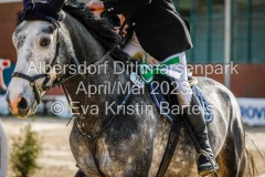 evakristin_230501_Dithmarsenpark_April2023_Prfg15_6383